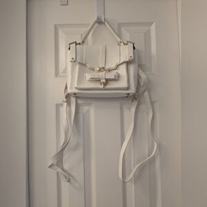 Elegant Niels Peeraer Handbag (White)